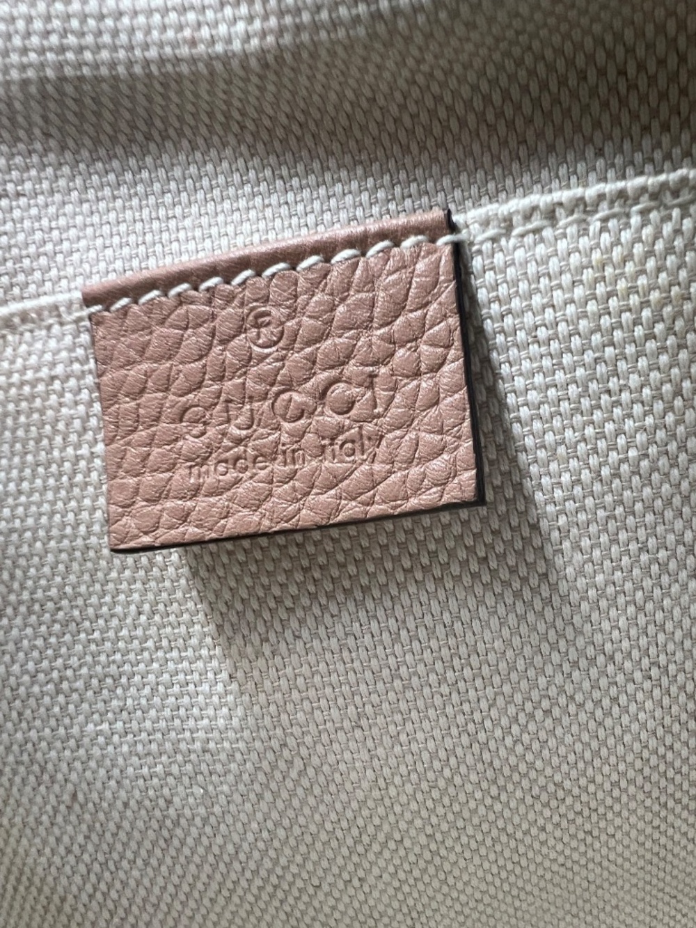 GUCCI Pebbled Calfskin Small Soho Disco Bag Preloved - Picture 12 of 15